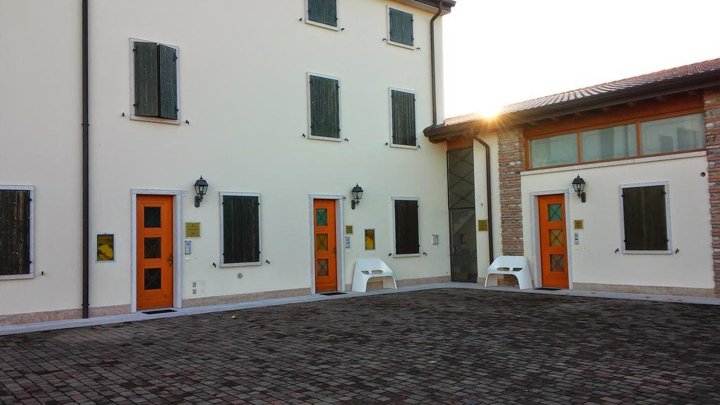 Relais Corte Pontigliardo Colà Esterno foto