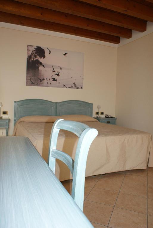 Relais Corte Pontigliardo Colà Camera foto