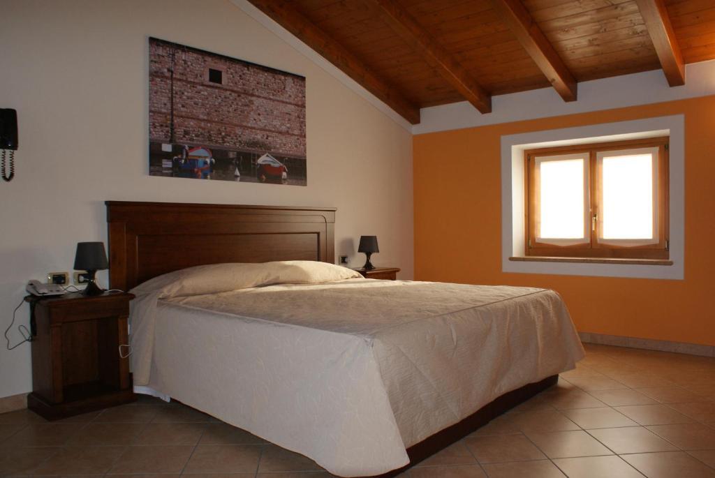 Relais Corte Pontigliardo Colà Camera foto