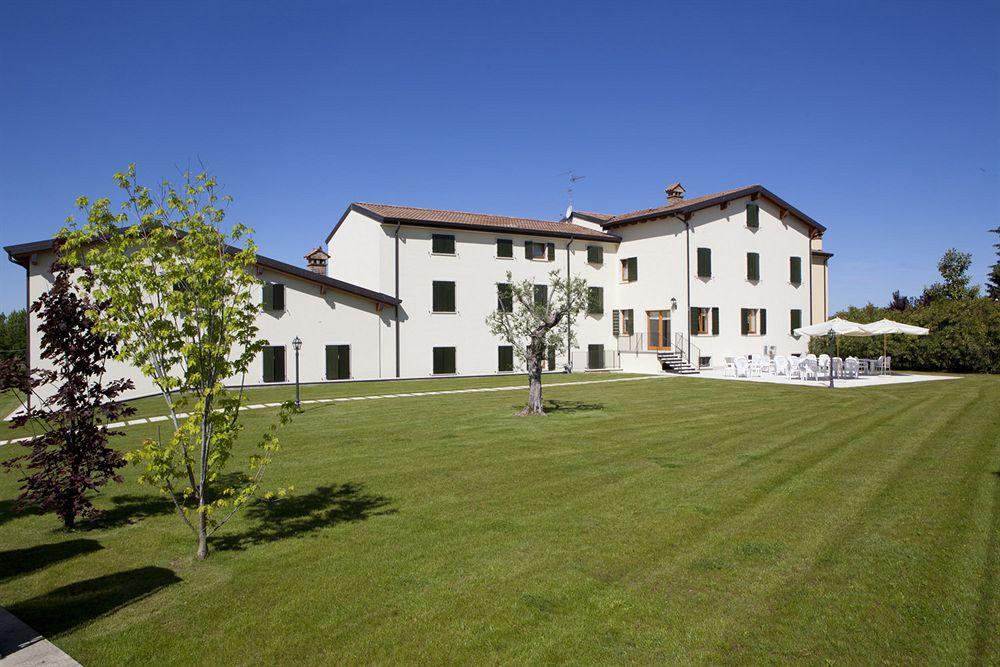 Relais Corte Pontigliardo Colà Esterno foto