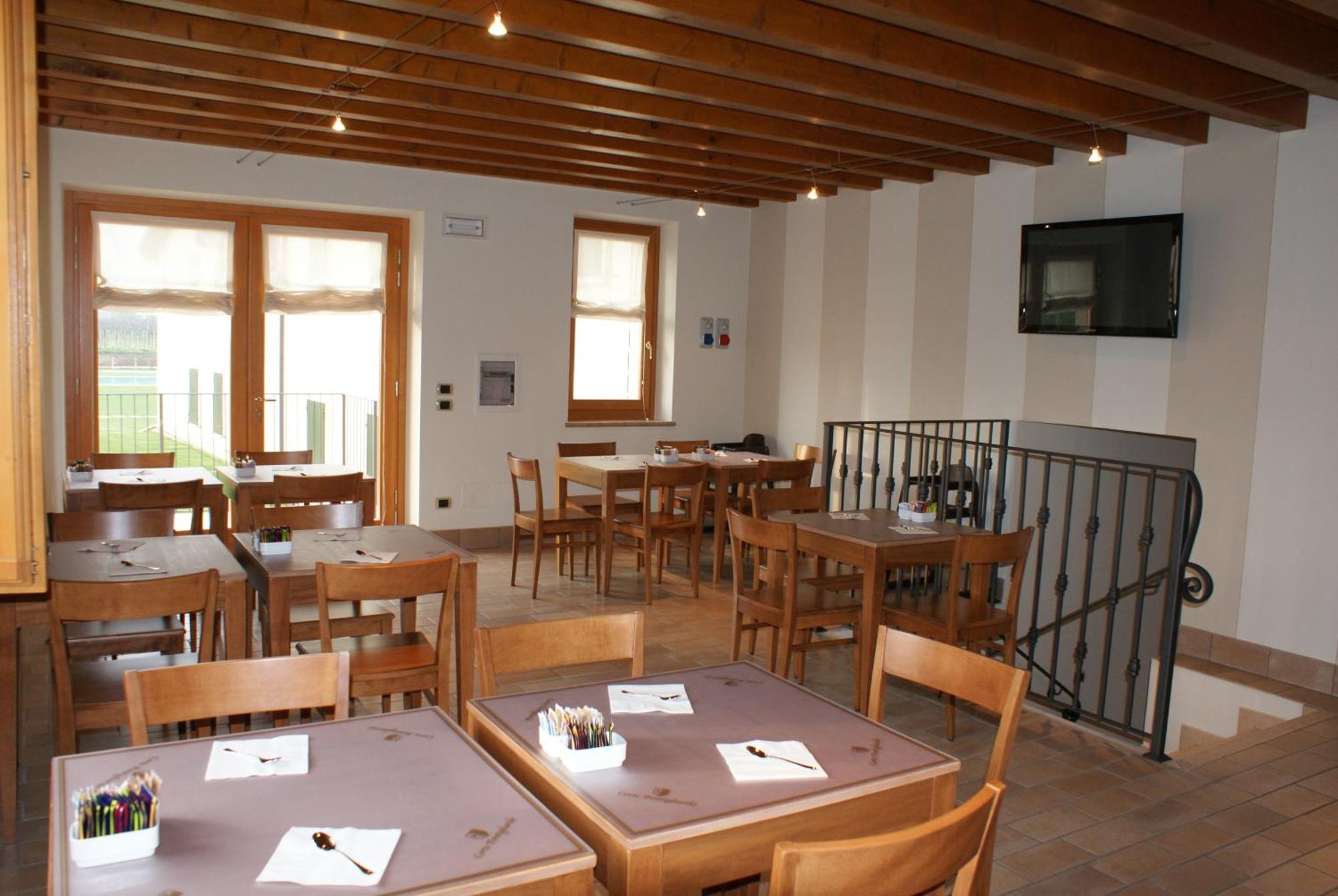 Relais Corte Pontigliardo Colà Esterno foto