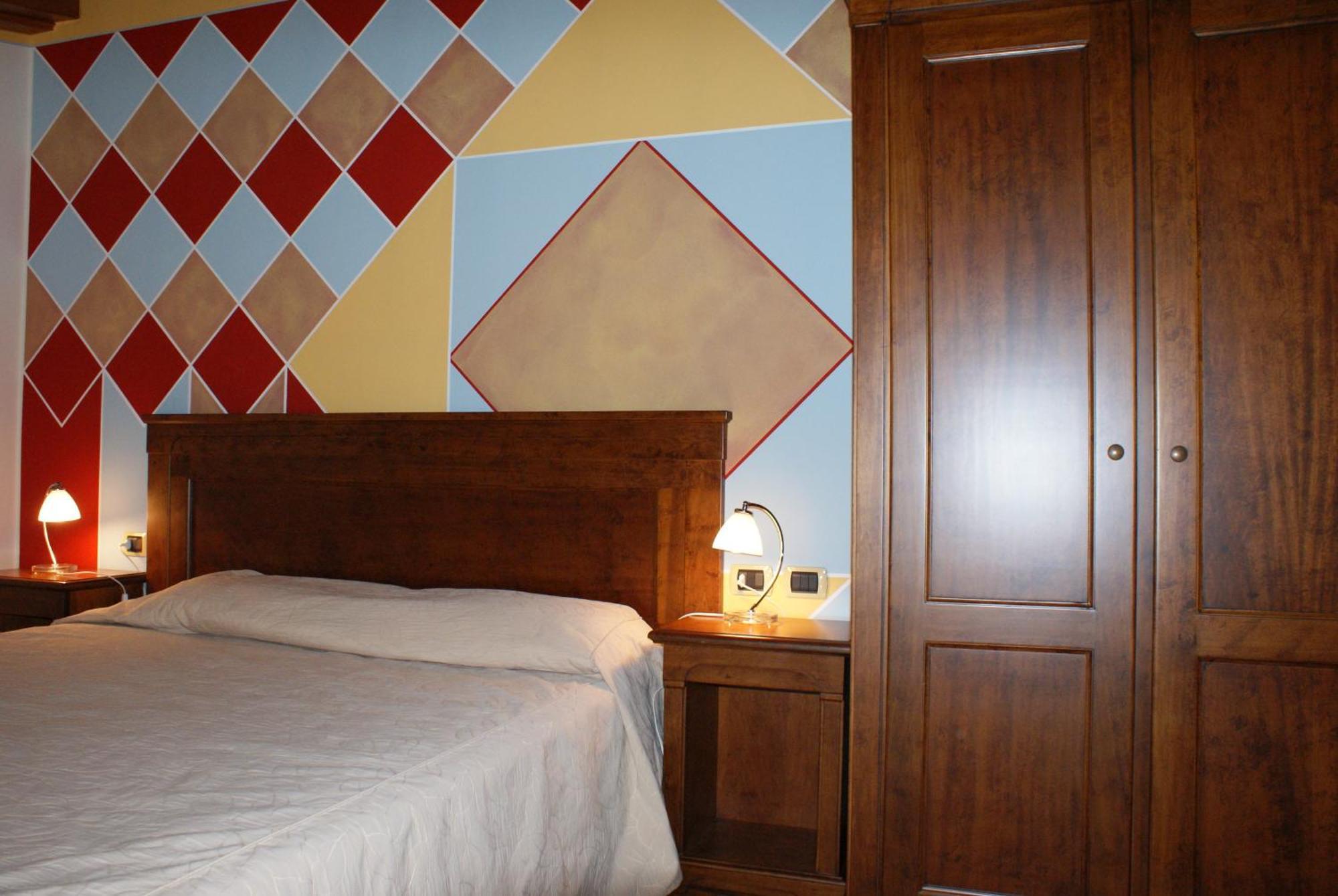 Relais Corte Pontigliardo Colà Esterno foto