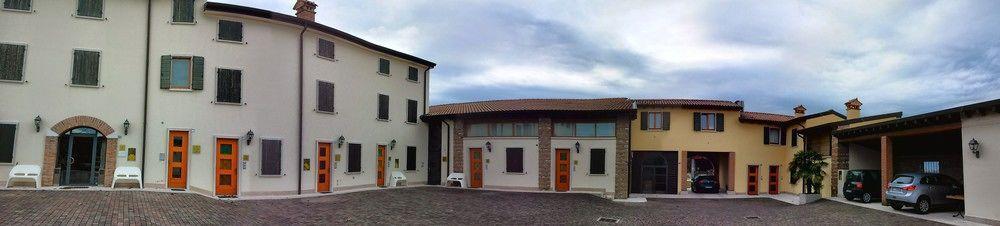 Relais Corte Pontigliardo Colà Esterno foto