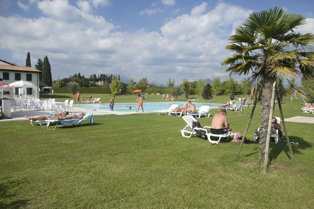 Relais Corte Pontigliardo Colà Esterno foto