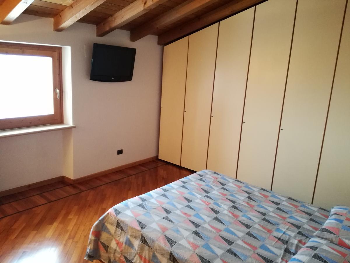 Relais Corte Pontigliardo Colà Esterno foto